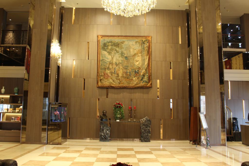 Chateau De Chine Hotel Taoyuan Exterior photo